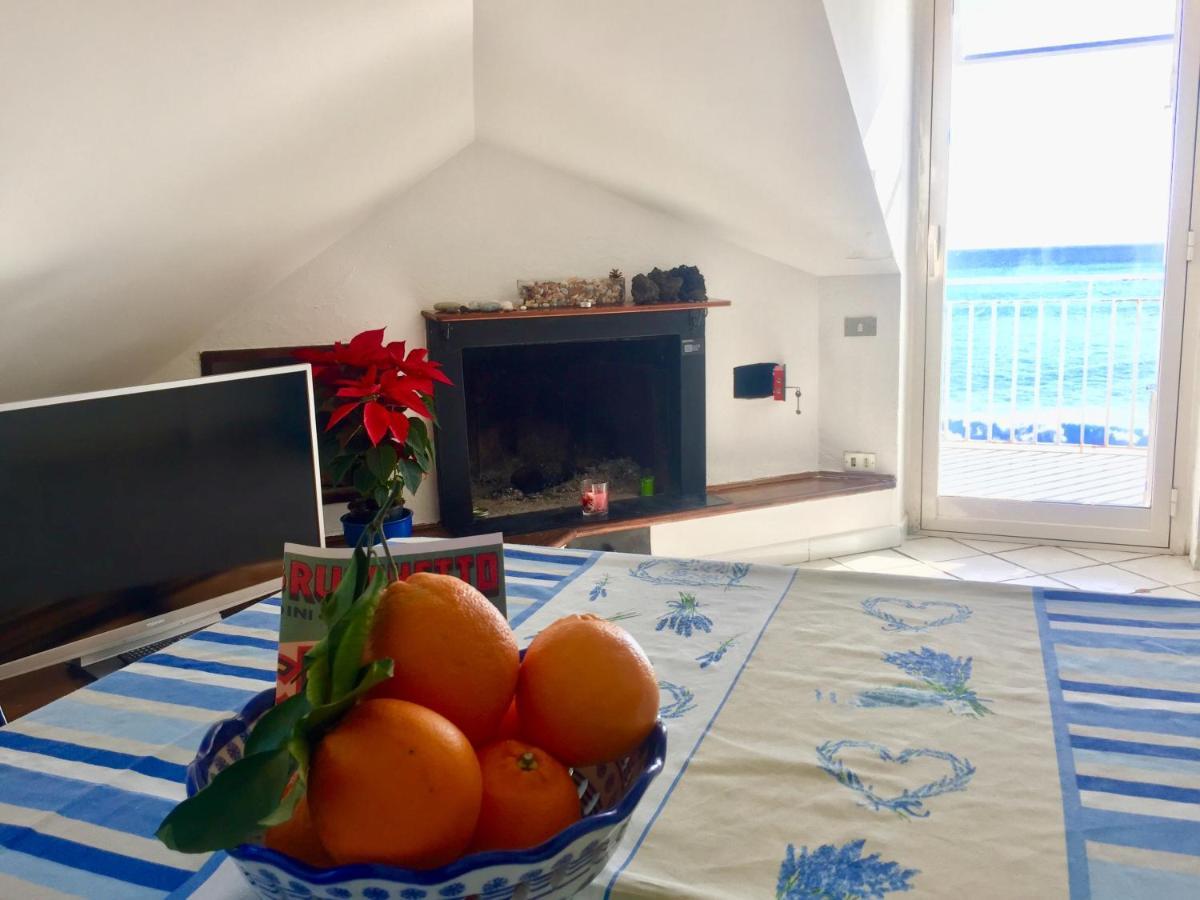 Mansarda Sul Mare Apartment Mascali Luaran gambar